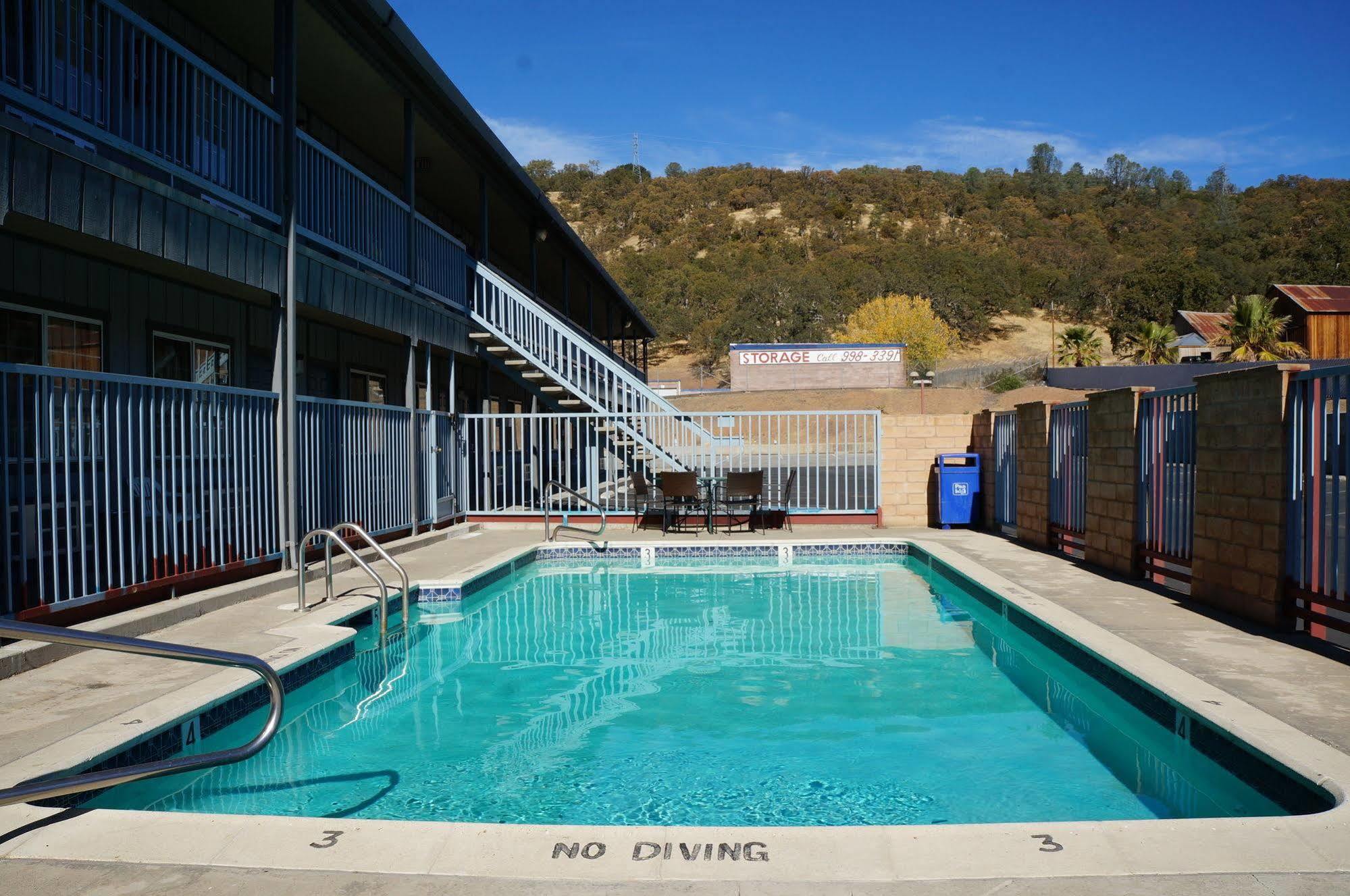 Lake Point Lodge Clearlake Oaks Exterior foto